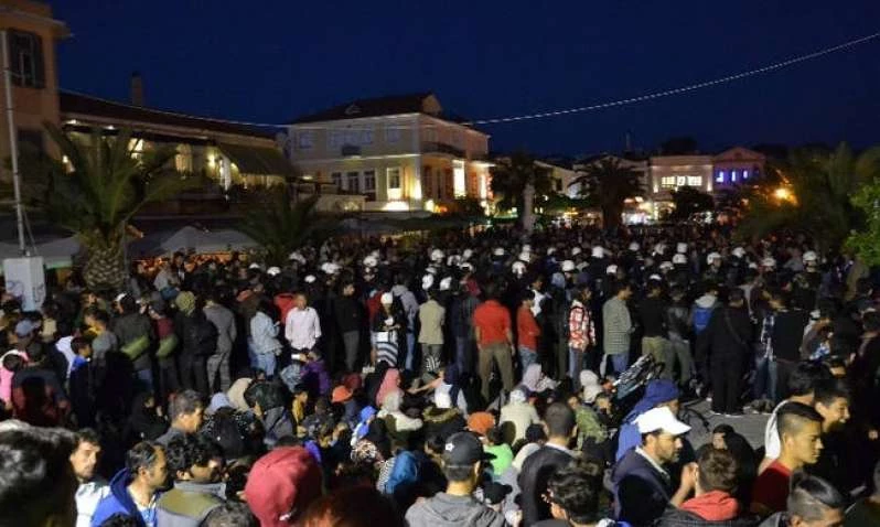 Το Κράτος κυνηγάει τους Ελληνες: Σχηματίστηκε δικογραφία εναντίον Ελλήνων κατοίκων που επιτέθηκαν σε μετανάστες και αστυνομικούς